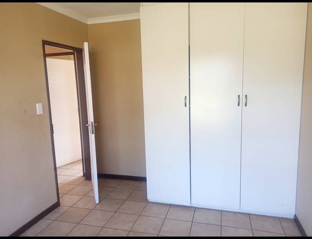 2 BEDROOM TOWNHOUSE FOR SALE IN RIVERSDALE